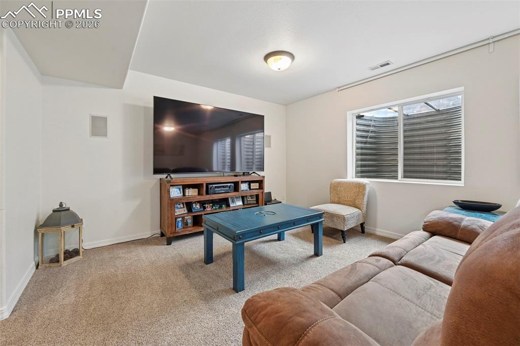 Image 34 of 49: Living Room