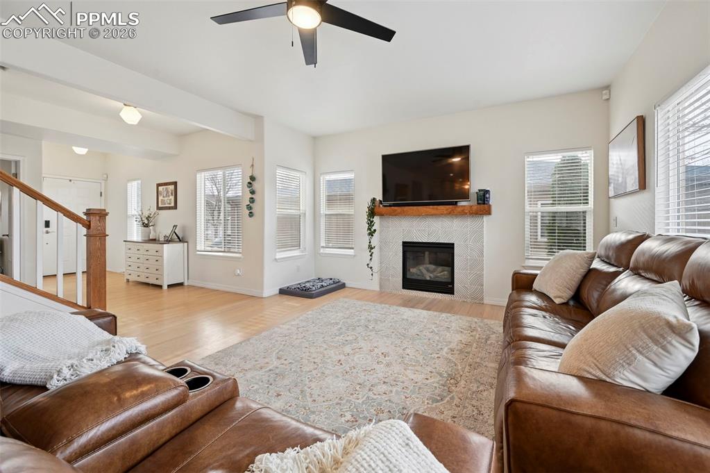 Image 5 of 49: Living Room