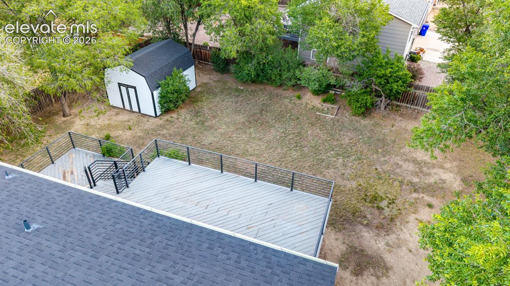 Image 36 of 44: The possibilities are endless with this much yard space!