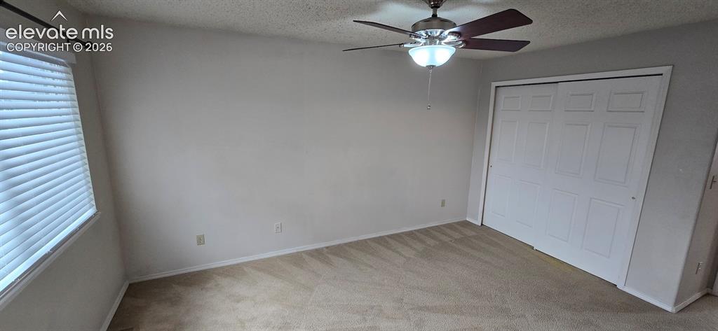 Image 13 of 32: Bedroom