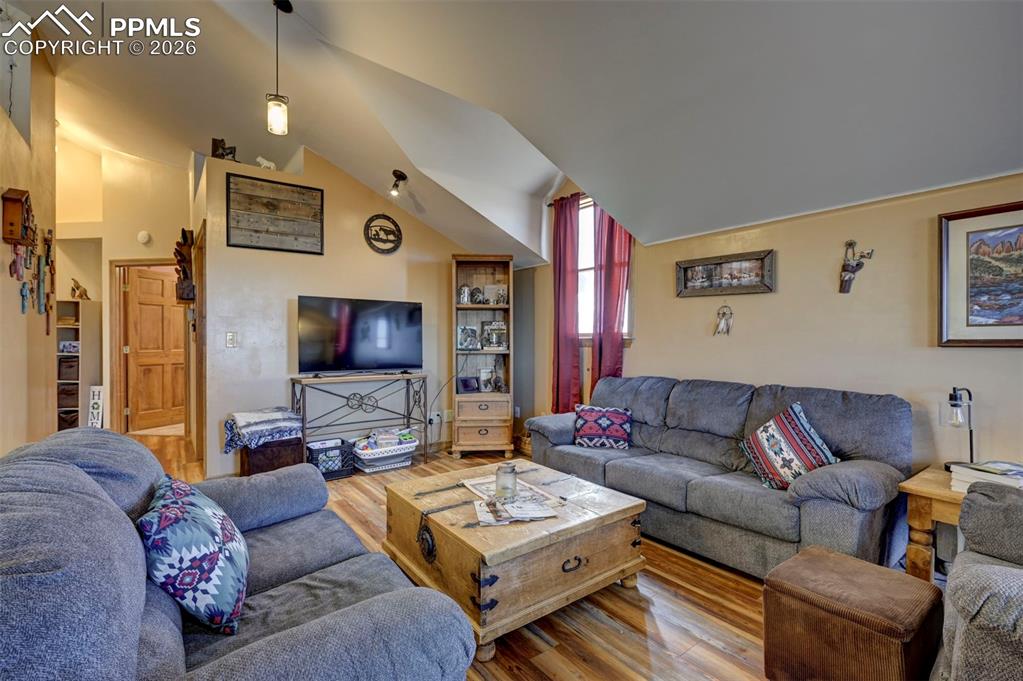 Image 8 of 32: Living Room