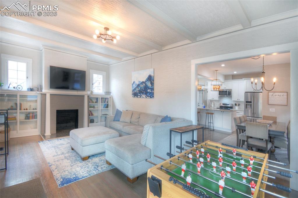 Image 8 of 44: Living Room