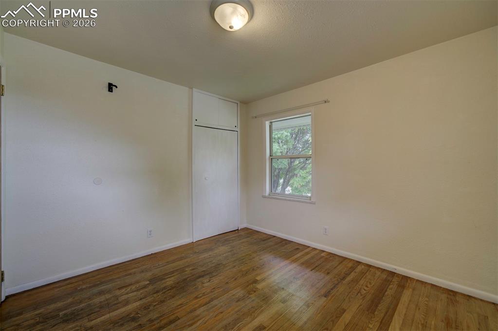 Image 26 of 50: Bedroom #2