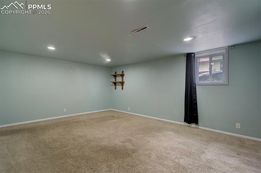 Image 35 of 50: Master Bedroom