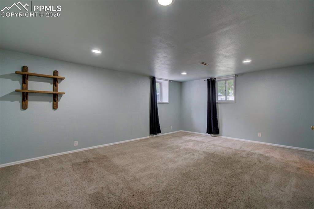 Image 36 of 50: Master Bedroom