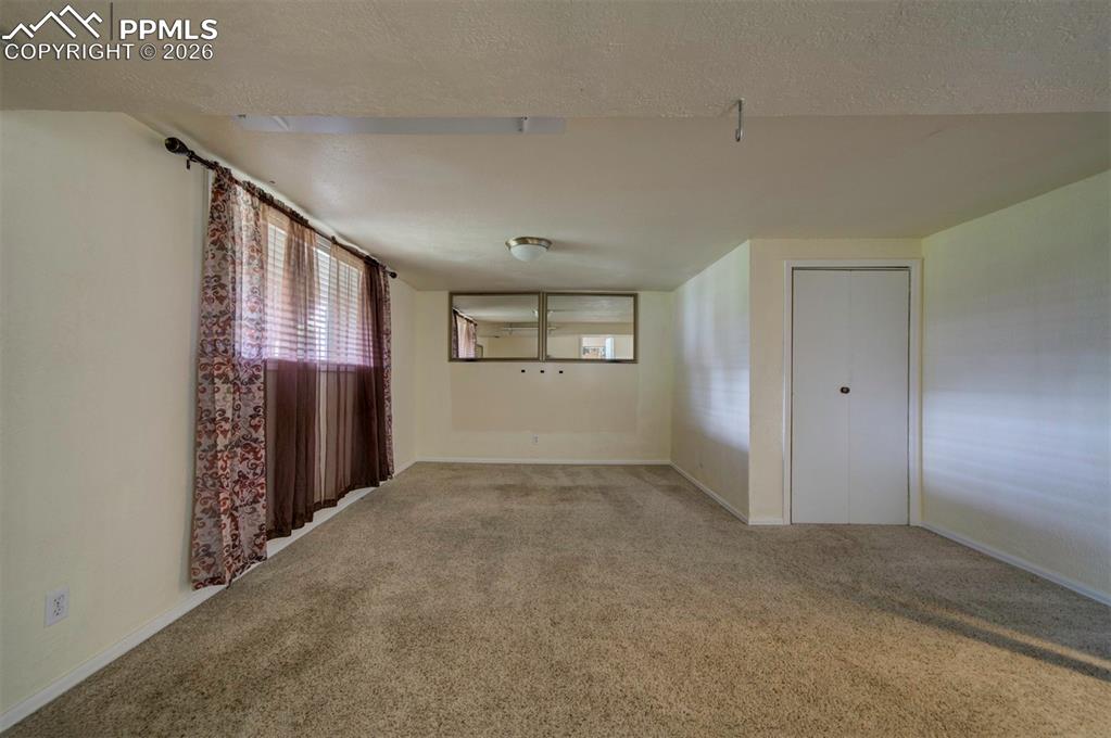 Image 45 of 50: Family Room