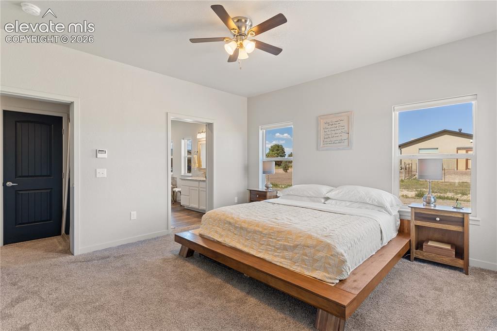 Image 8 of 34: Bedroom