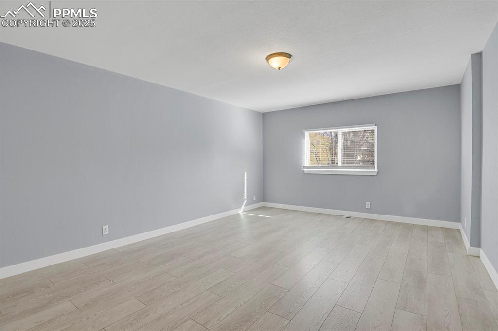 Image 16 of 35: Master Bedroom