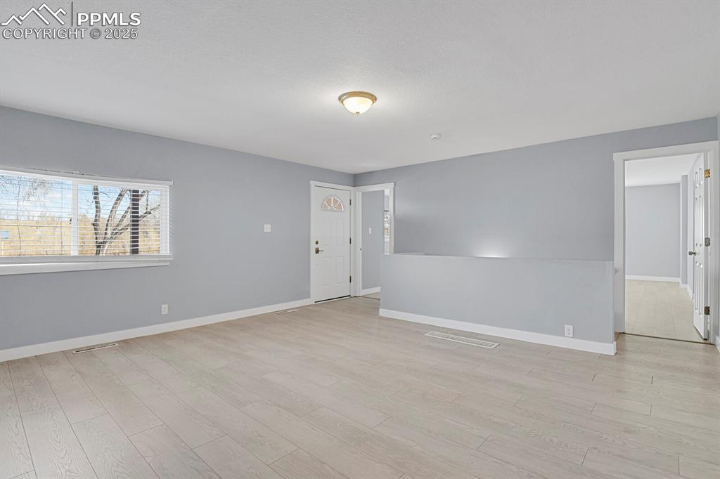 Image 6 of 35: Living Room