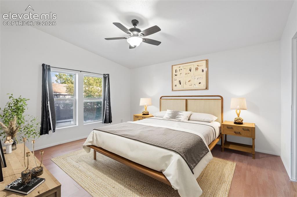 Image 14 of 39: Bedroom