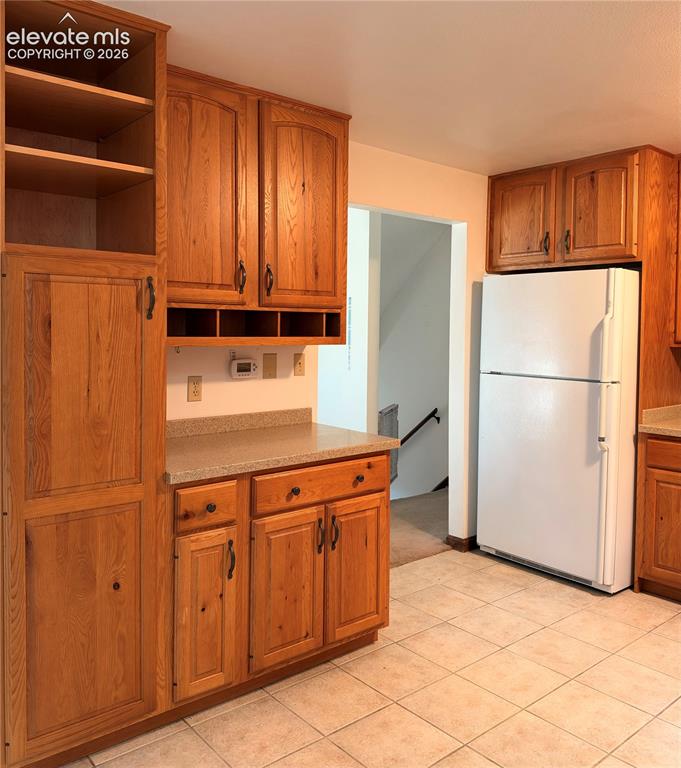 Image 10 of 39: Kitchen