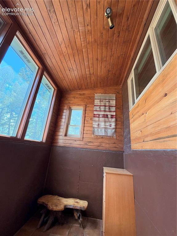 Image 21 of 39: enclosed porch