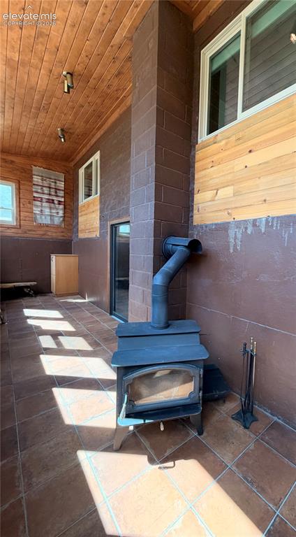 Image 22 of 39: Wood stove