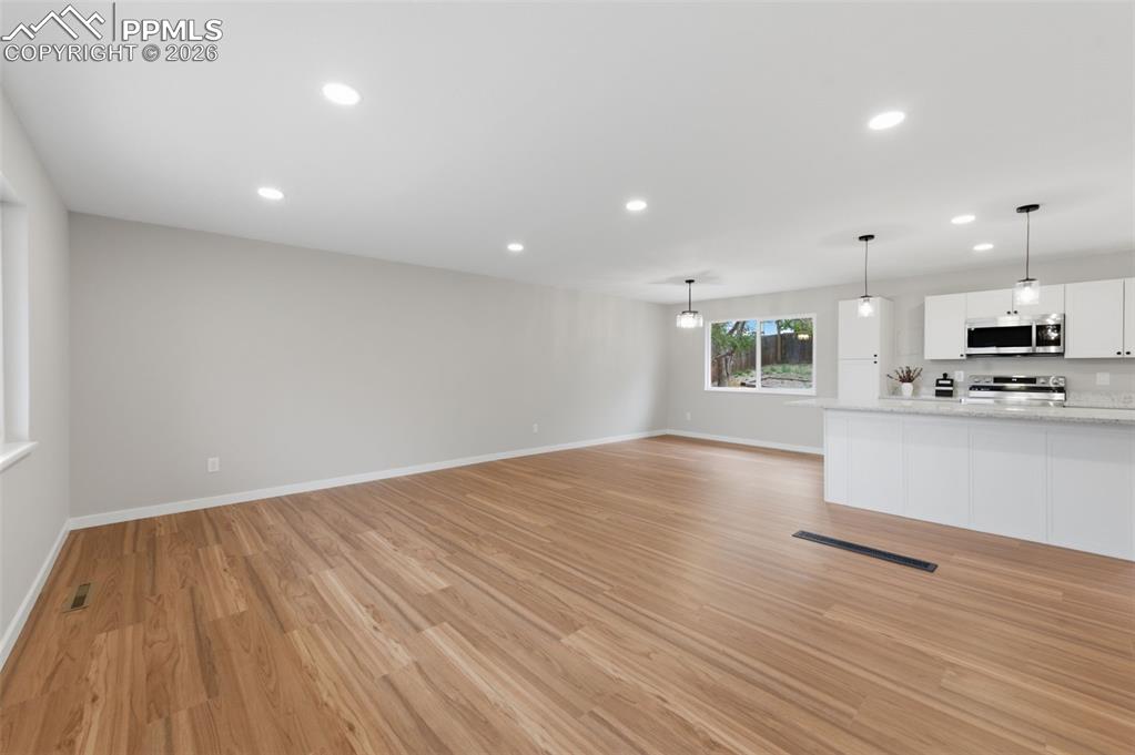 Image 4 of 39: Living Room