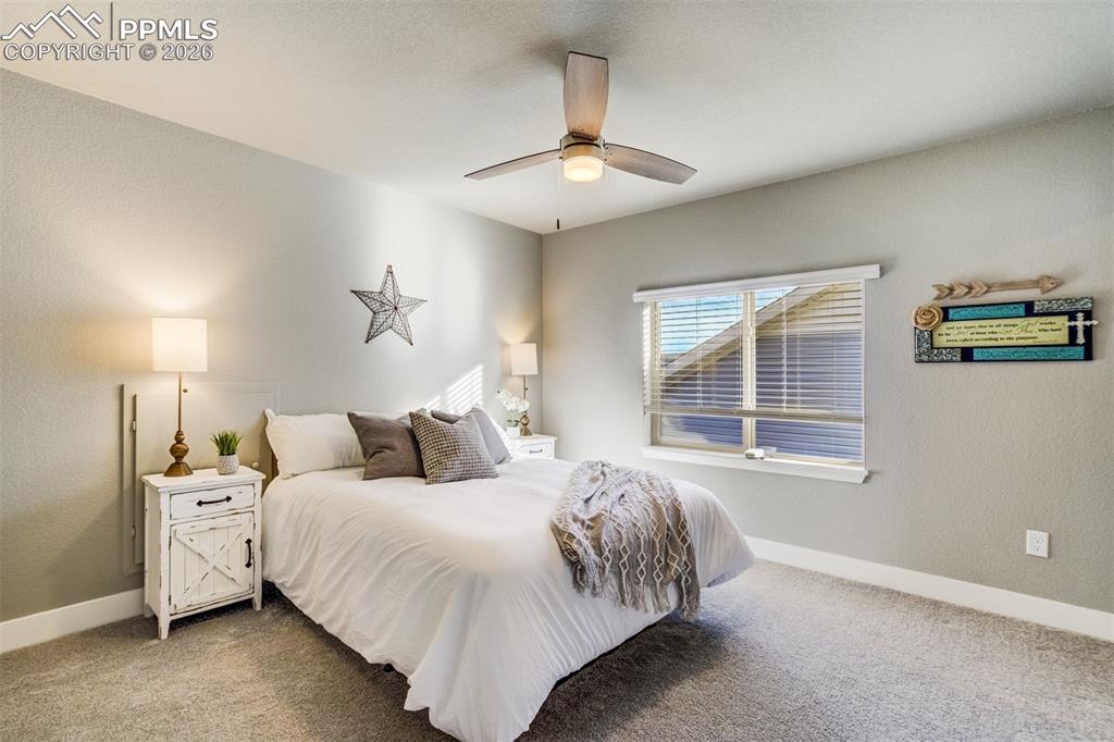 Image 31 of 49: Bedroom