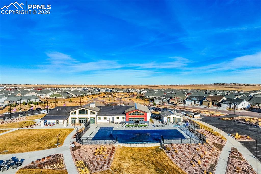 Image 47 of 49: Pool