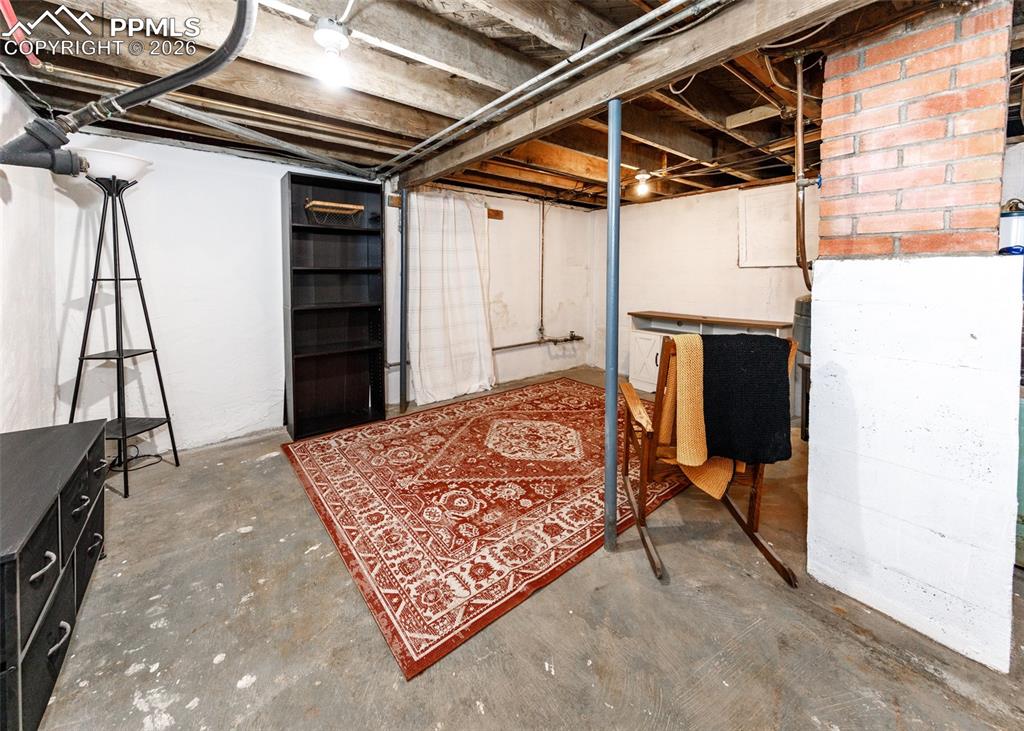 Image 31 of 40: Basement