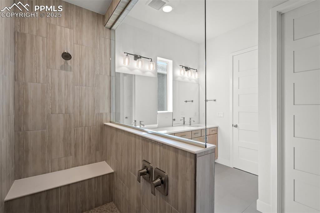 Image 21 of 38: Master Bathroom