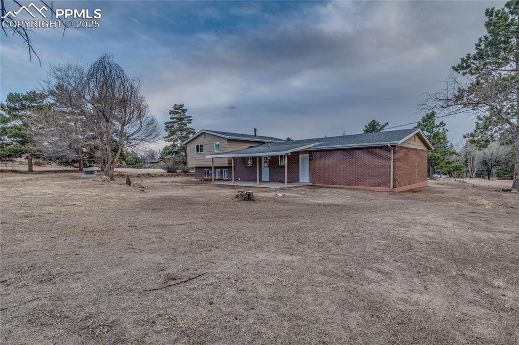 Image 41 of 44: Back of Structure