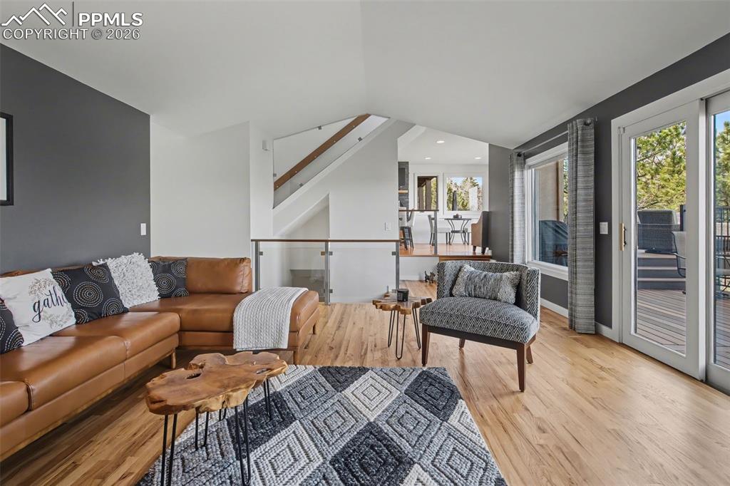 Image 10 of 50: Family Room