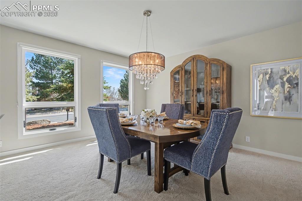 Image 11 of 50: Dining Room