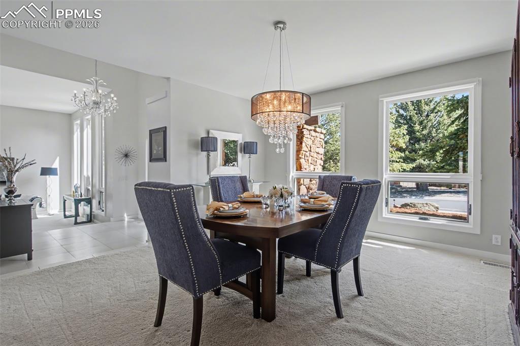 Image 12 of 50: Dining Room