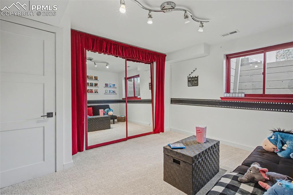 Image 36 of 50: basement bedroom