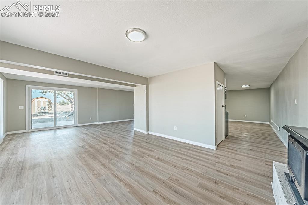 Image 19 of 34: Living Room