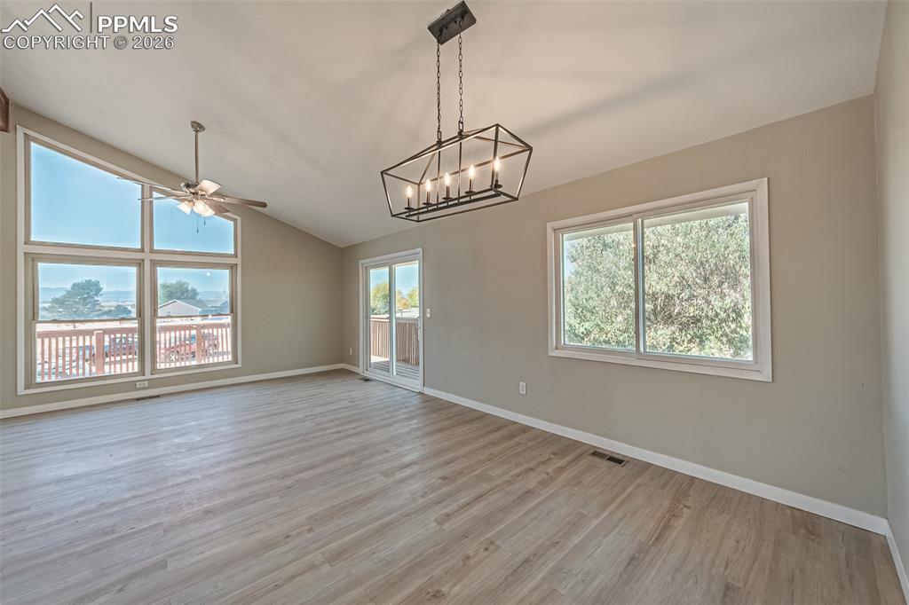 Image 7 of 34: Dining Room