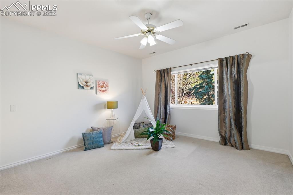 Image 27 of 48: Bedroom