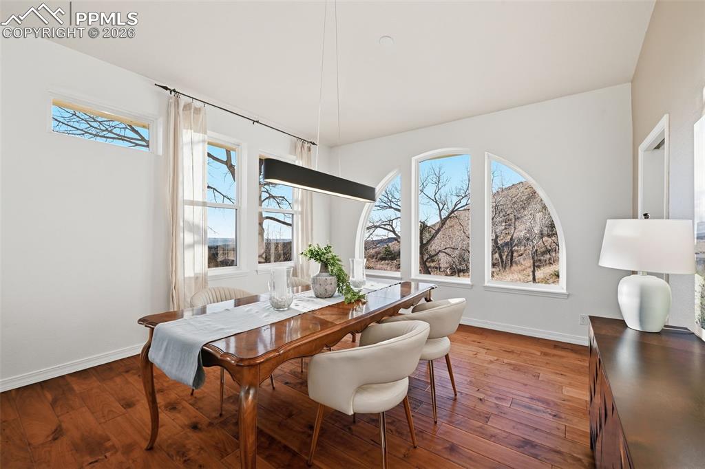 Image 7 of 48: Dining Room