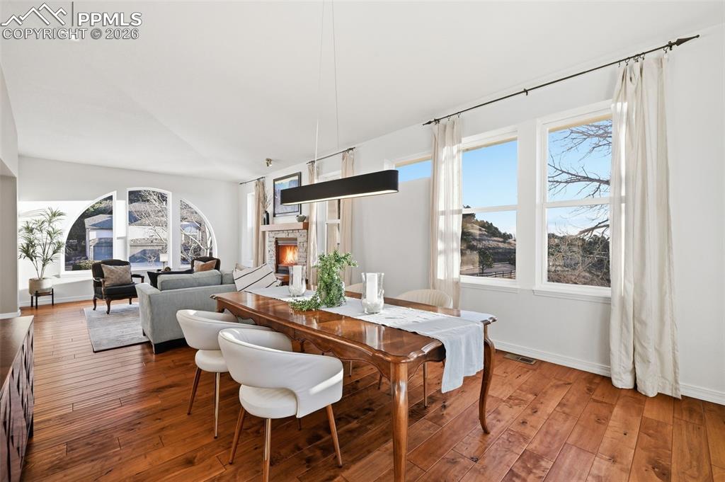 Image 8 of 48: Dining Room