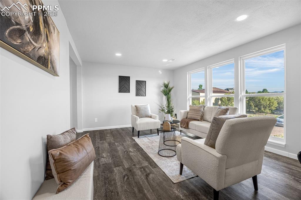 Image 8 of 34: Living Room
