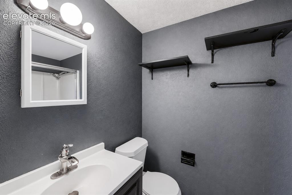 Image 12 of 20: Master Bathroom