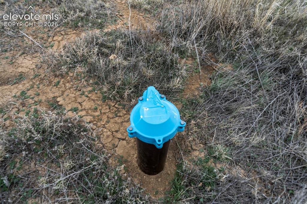 Image 8 of 30: Well