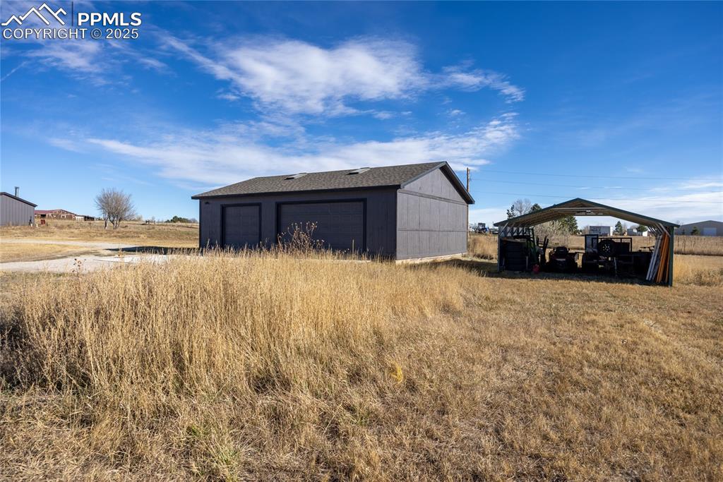 Image 40 of 49: View of outbuilding