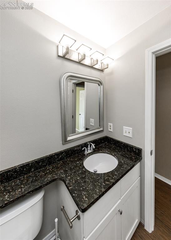 Image 29 of 42: Bathroom