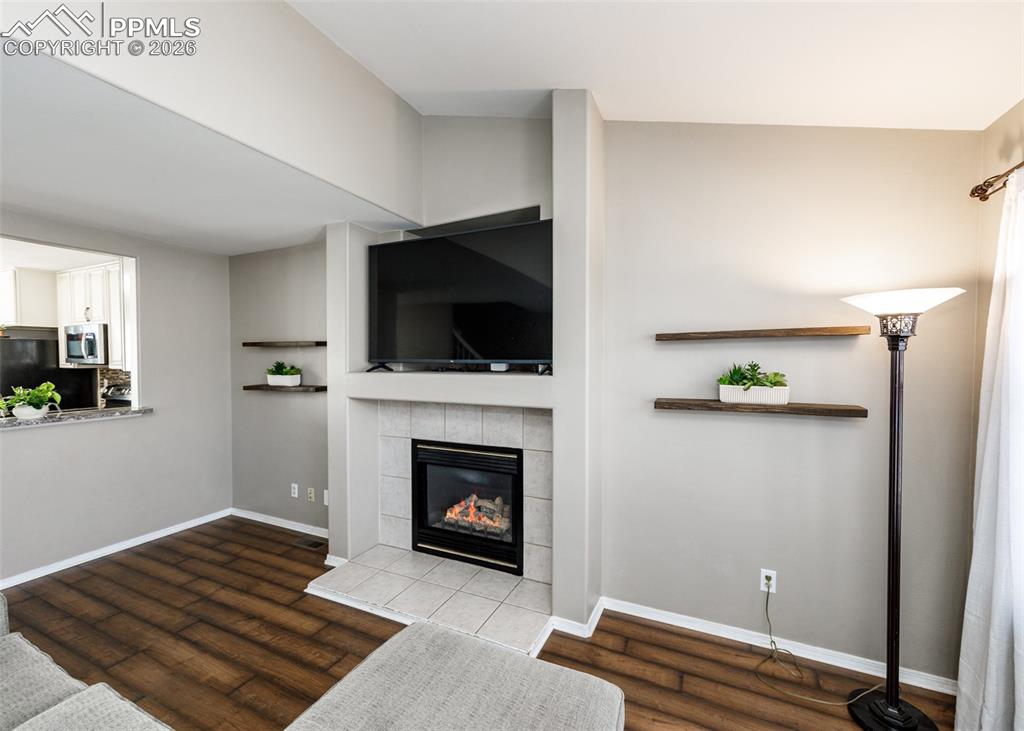 Image 5 of 42: Living Room