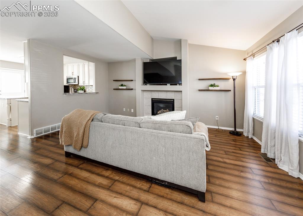 Image 6 of 42: Living Room