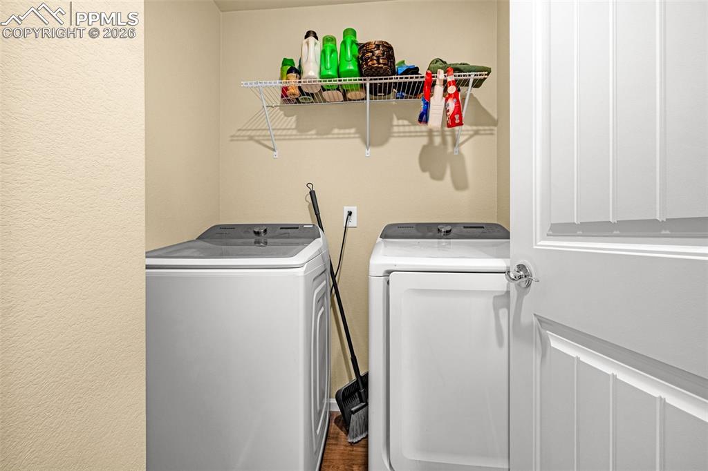 Image 19 of 34: Laundry