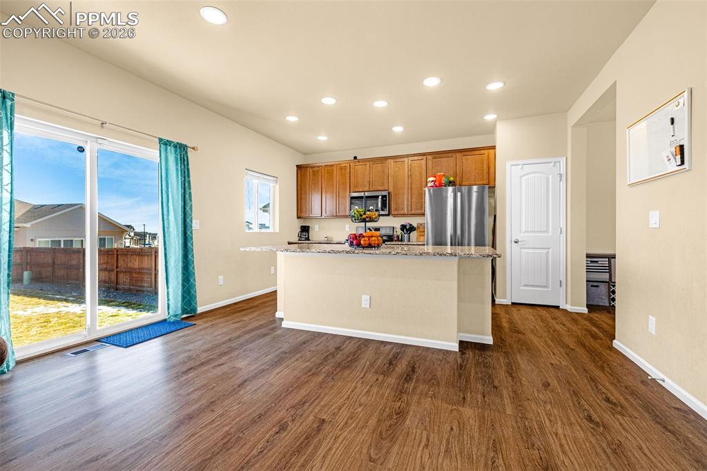 Image 6 of 34: Kitchen