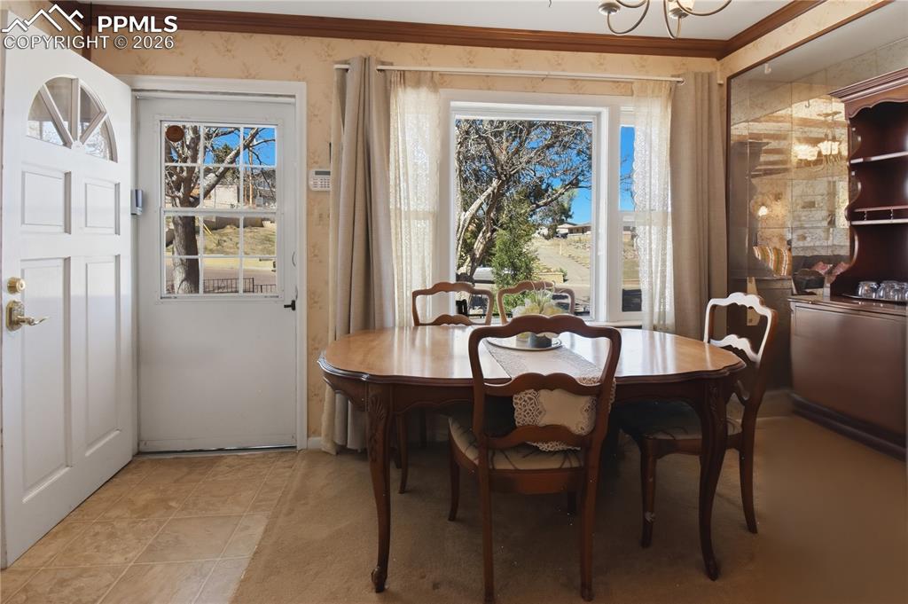 Image 8 of 47: Dining Area