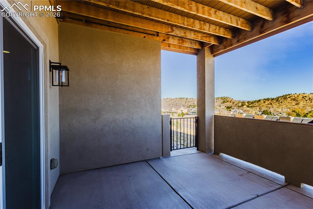 Image 42 of 50: Walk-Out Basement Deck