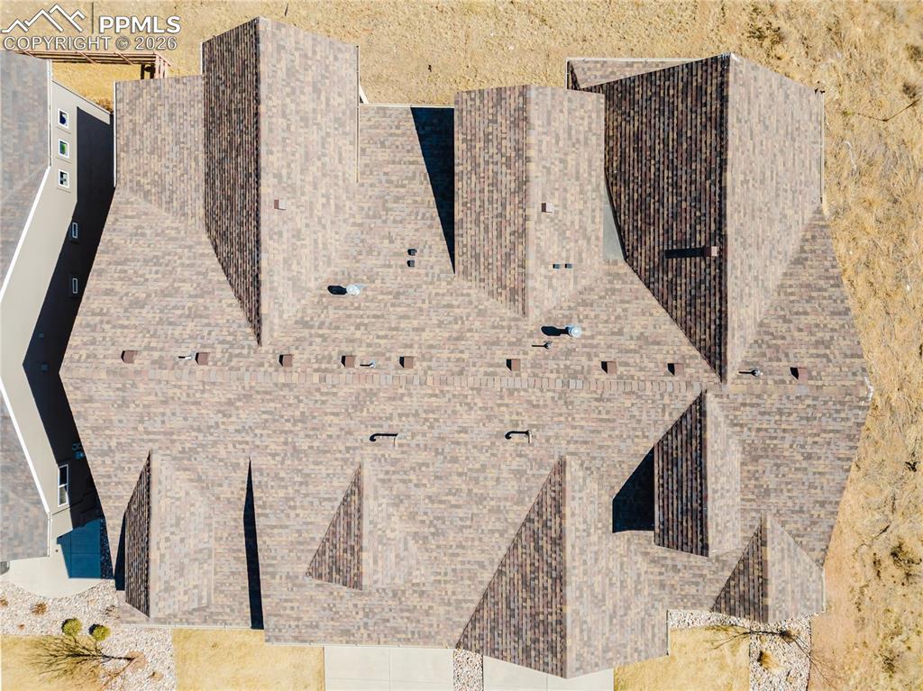 Image 46 of 50: Roof