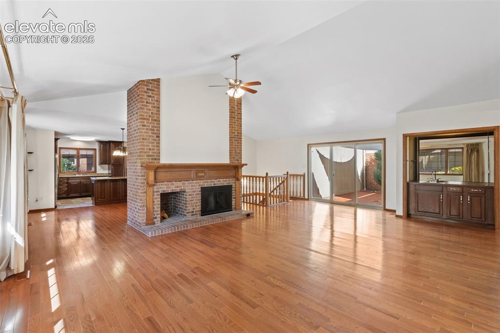 Image 11 of 50: Living Room