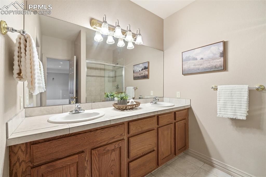 Image 29 of 50: Basement Bathroom