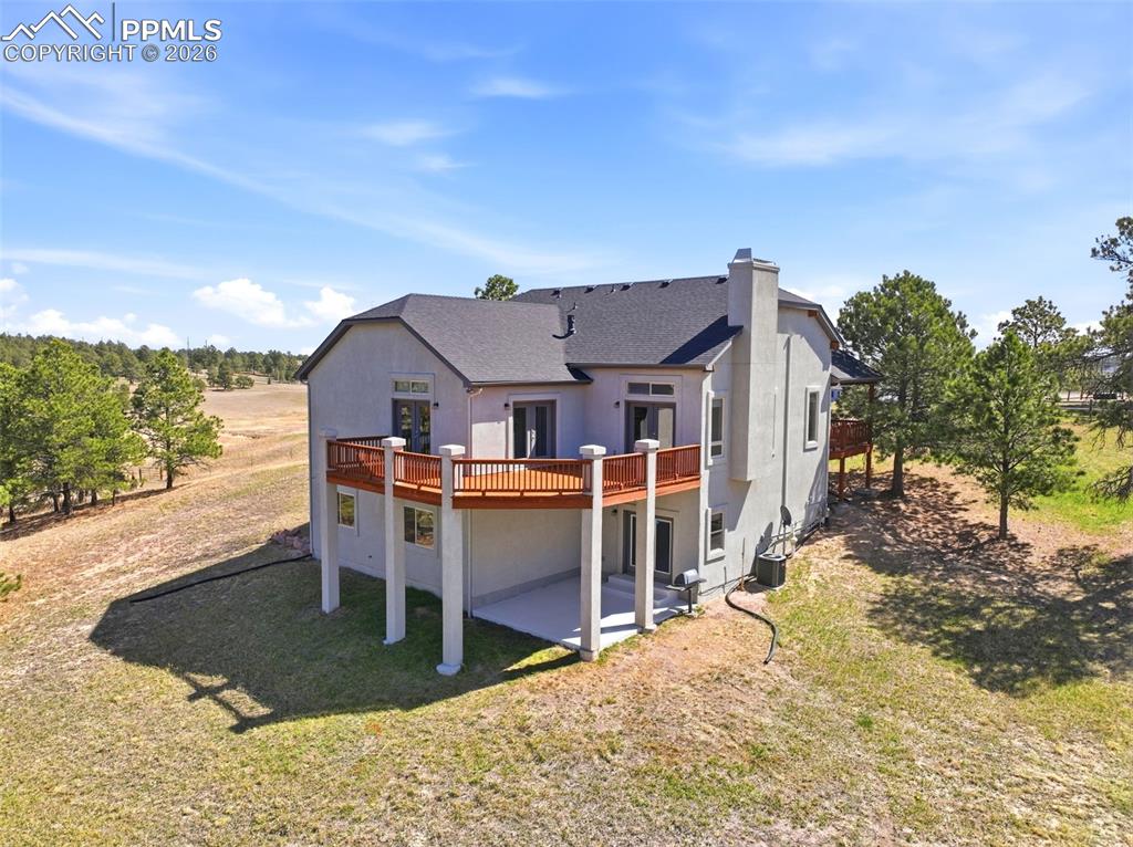 Image 34 of 50: Back of Structure