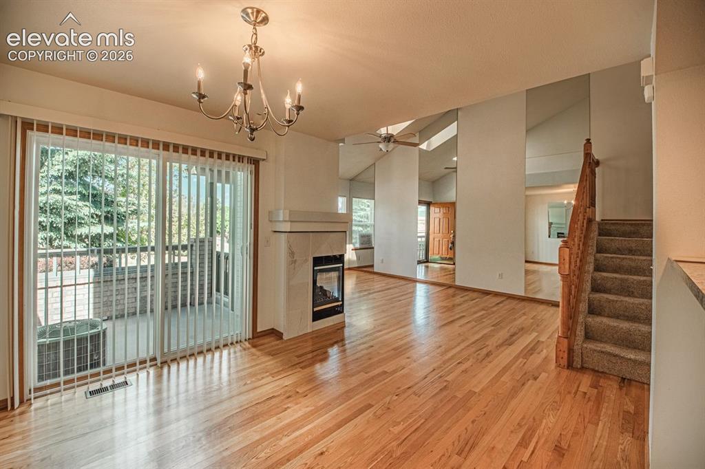 Image 13 of 38: Dining area with walkout