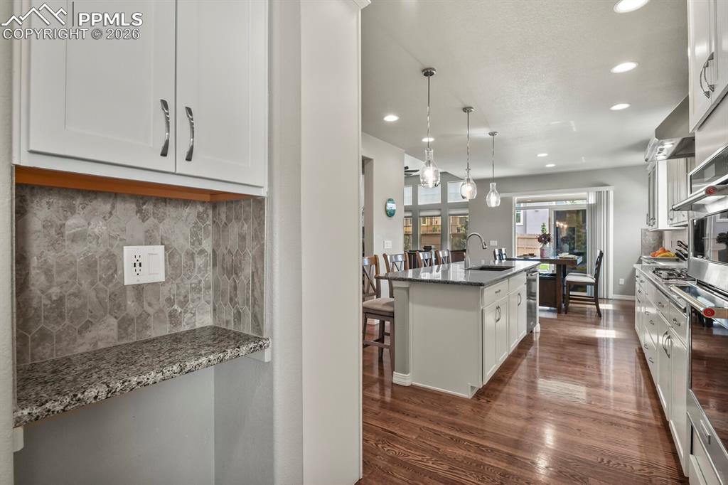 Image 12 of 47: Kitchen