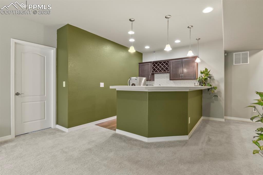 Image 30 of 47: Office